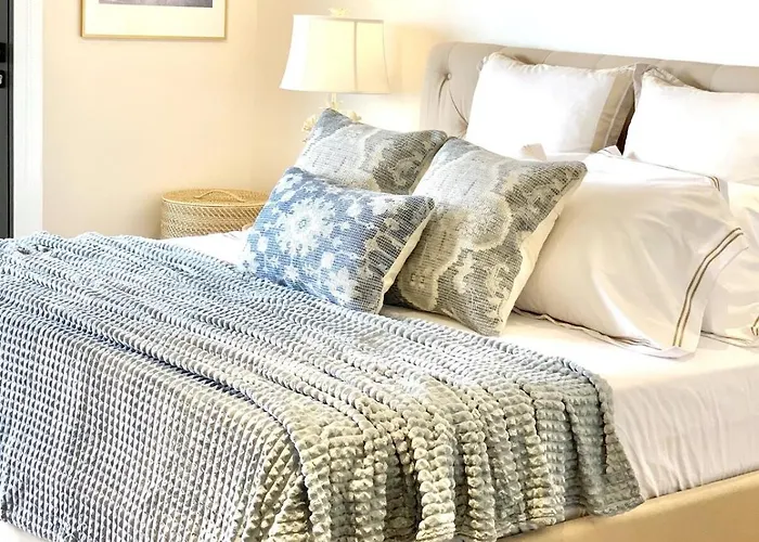 2br Tambuli Apartment *